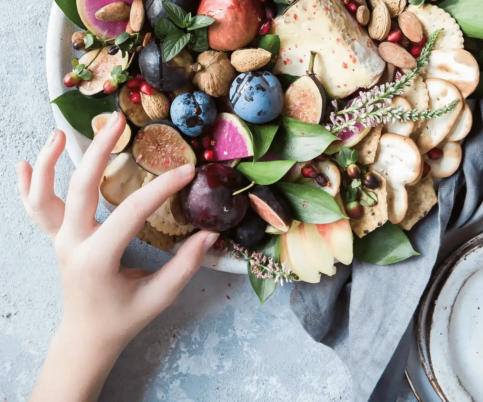 Salade avec des fruits et des légumes